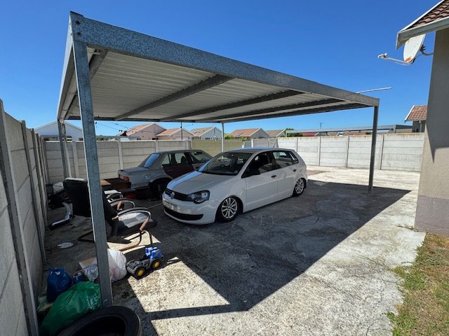 2 Bedroom Property for Sale in Parsonsvlei Eastern Cape